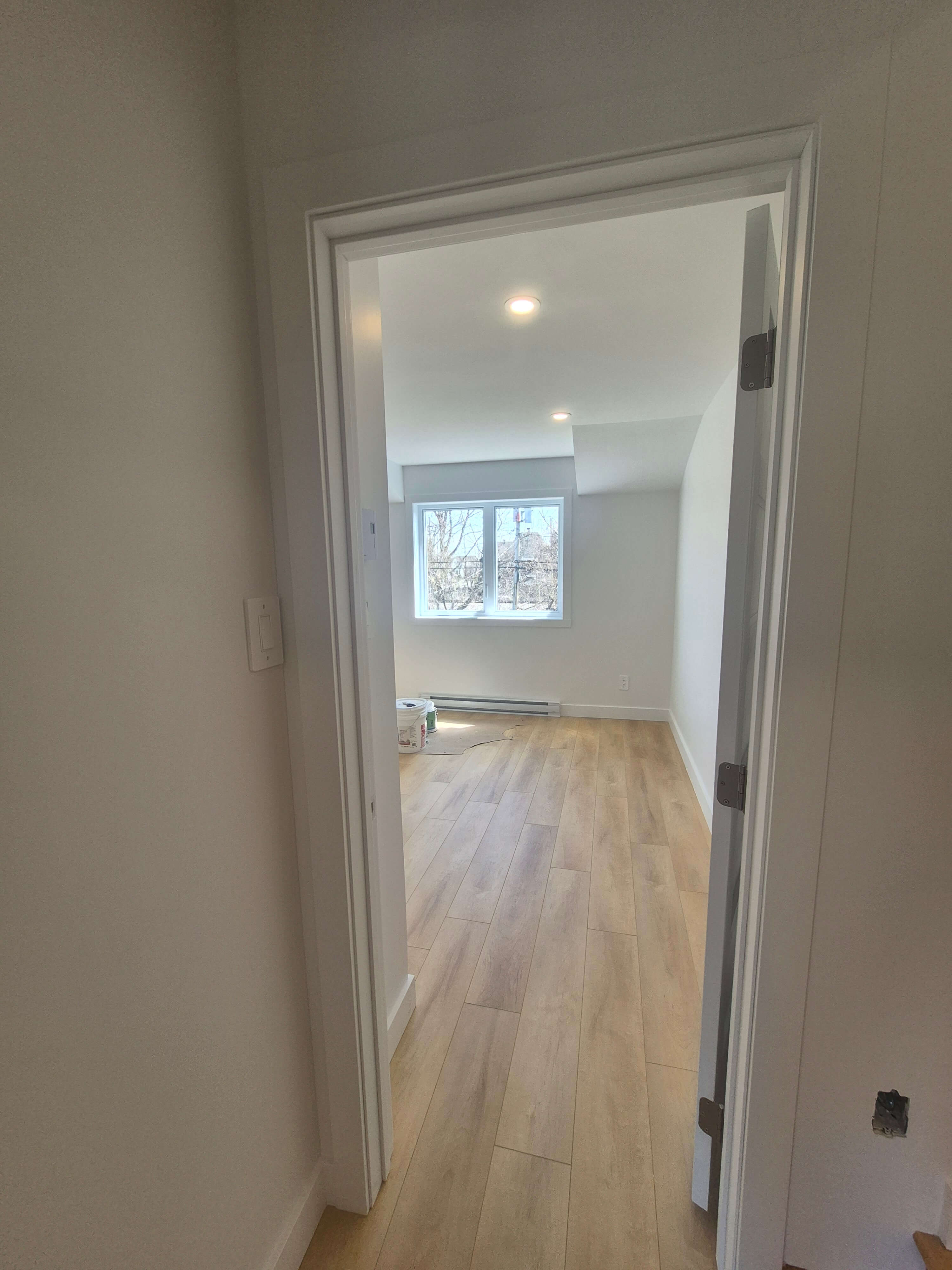 Vue d'une chambre rénovée